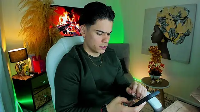 Snapshot of Matias_Murrier chatting on 19, 11, 2025 Matias Murrier online show from 19, 11, 2025