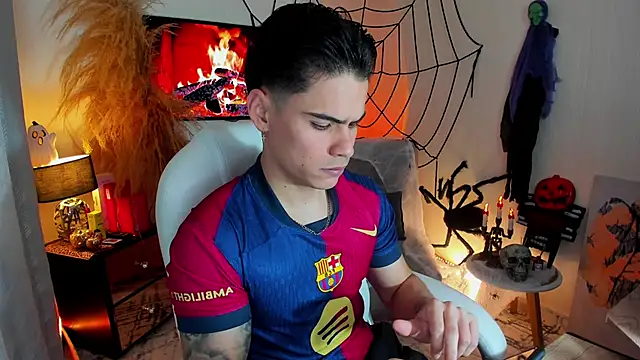 Snapshot of Matias_Murrier chatting on 26, 10, 2025 Matias Murrier online show from 26, 10, 2025