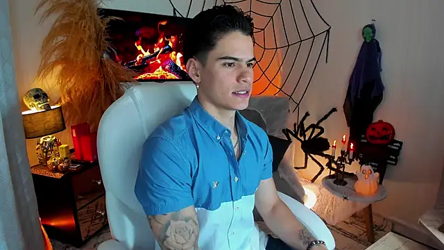 Snapshot of Matias_Murrier chatting on 21, 10, 2025 Matias Murrier online show from 21, 10, 2025