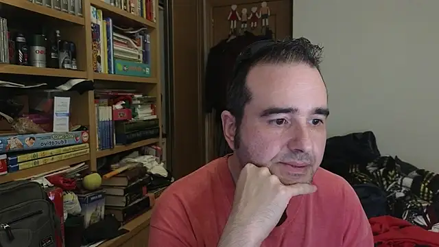 curiosillo83 online show from 18, 4, 2026