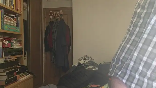 curiosillo83 online show from 12, 2, 2026