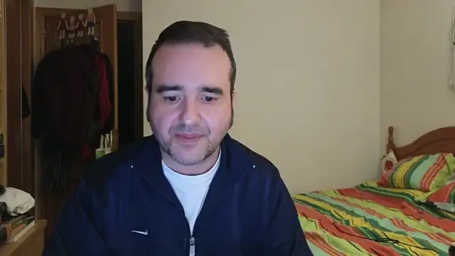 curiosillo83 online show from 26, 4, 2026