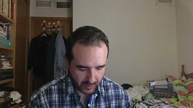 curiosillo83 online show from 27, 5, 2026