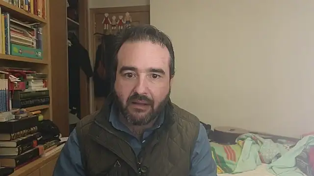 curiosillo83 online show from 18, 12, 2025