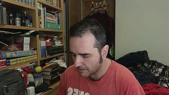 curiosillo83 online show from 18, 4, 2026