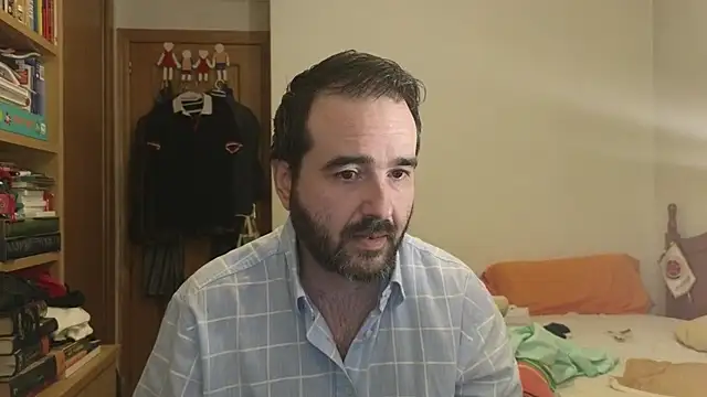Snapshot of curiosillo83 chatting on 12, 6, 2026 curiosillo83 online show from 12, 6, 2026