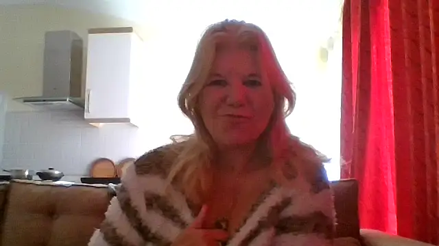 Snapshot of TrustfulVampire1 chatting on 26, 2, 2026 TrustfulVampire1 online show from 26, 2, 2026