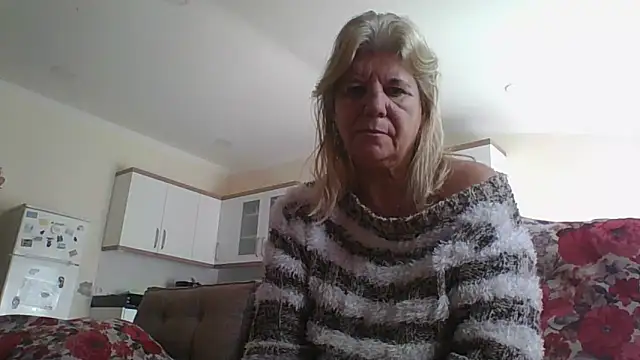 Snapshot of TrustfulVampire1 chatting on 11, 3, 2025 TrustfulVampire1 online show from 11, 3, 2025