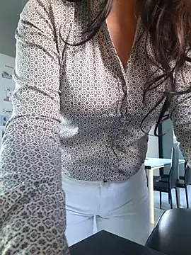 luxxe25 online show from 26, 11, 2025