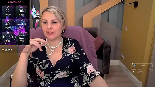 Candy Long online show from 30, 10, 2025