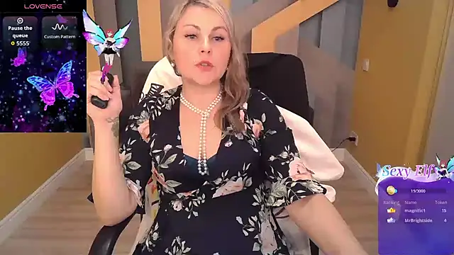 Candy Long online show from 19, 12, 2025