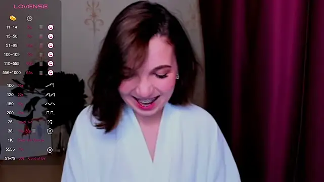 KindHazelHere  online show from 20, 3, 2025