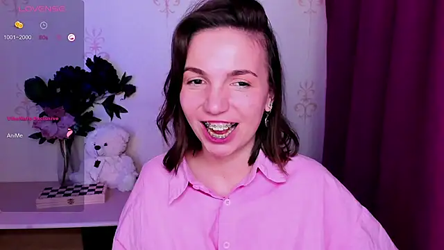 KindHazelHere  online show from 11, 4, 2026