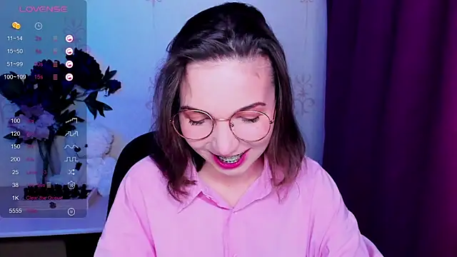 KindHazelHere  online show from 10, 3, 2026