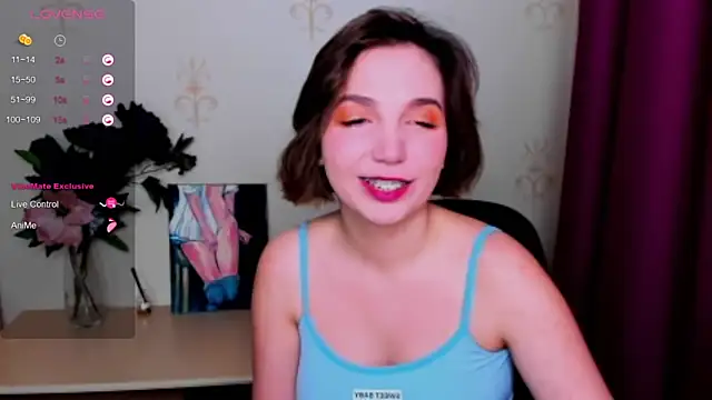 KindHazelHere  online show from 7, 10, 2025