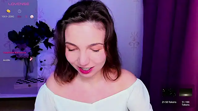 KindHazelHere  online show from 11, 4, 2026