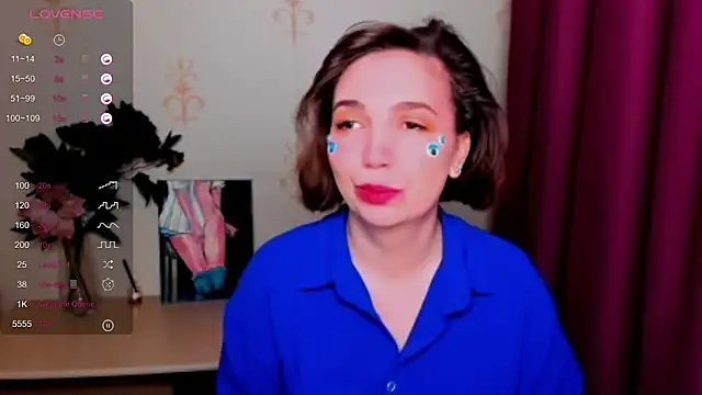 KindHazelHere  online show from 12, 10, 2025