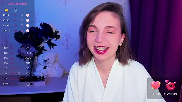 KindHazelHere  online show from 15, 2, 2026