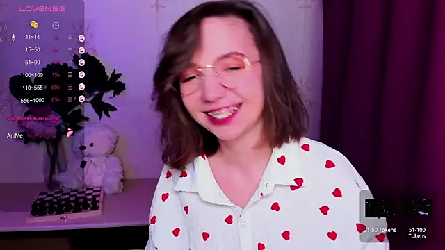 KindHazelHere  online show from 18, 3, 2026