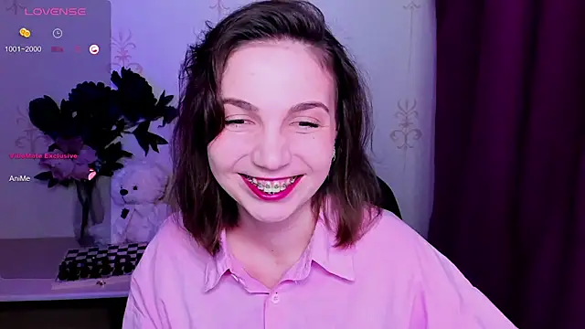 KindHazelHere  online show from 31, 3, 2026