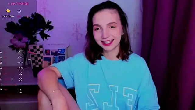 Snapshot of KindHazelHere_ chatting on 24, 6, 2026 KindHazelHere online show from 24, 6, 2026