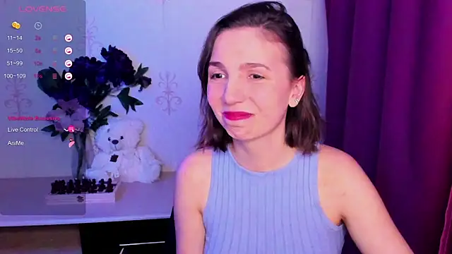 KindHazelHere  online show from 15, 2, 2026