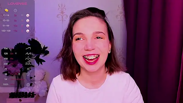 KindHazelHere  online show from 22, 2, 2026