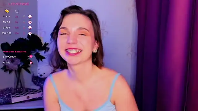 KindHazelHere  online show from 20, 12, 2025