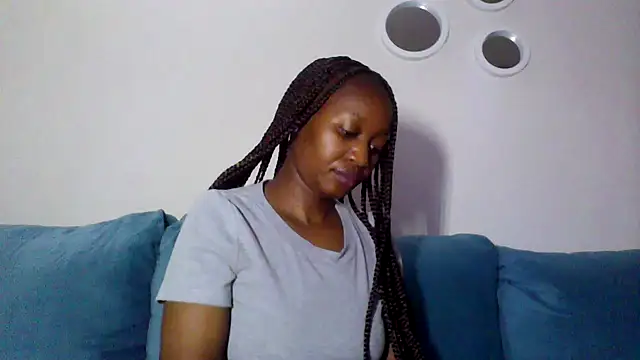 Snapshot of Hardnipples8 chatting on 18, 11, 2025 Hardnipples8 online show from 18, 11, 2025