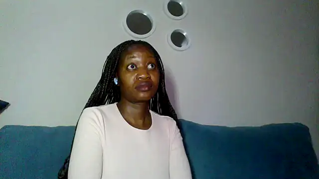 Snapshot of Hardnipples8 chatting on 10, 9, 2025 Hardnipples8 online show from 10, 9, 2025