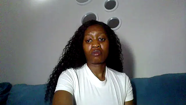 Snapshot of Hardnipples8 chatting on 28, 10, 2025 Hardnipples8 online show from 28, 10, 2025