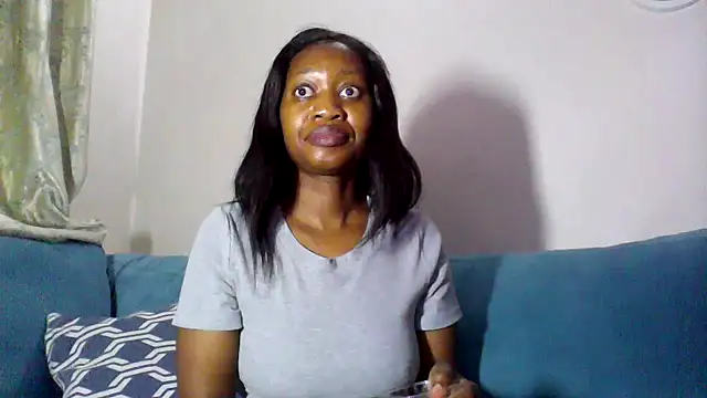 Snapshot of Hardnipples8 chatting on 6, 11, 2025 Hardnipples8 online show from 6, 11, 2025