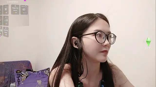 Lu Nana online show from 10, 10, 2025