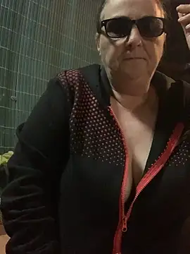 eroticjessitop online show from 22, 3, 2025