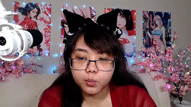 Snapshot of Moertomlly chatting on 5, 7, 2026 Moertomlly online show from 5, 7, 2026