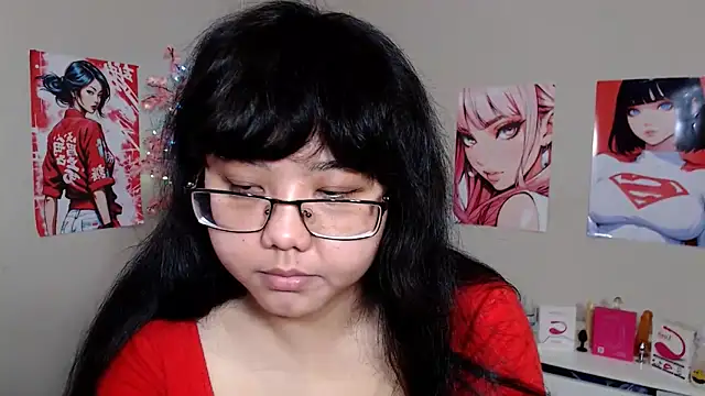 Snapshot of Moertomlly chatting on 4, 10, 2025 Moertomlly online show from 4, 10, 2025