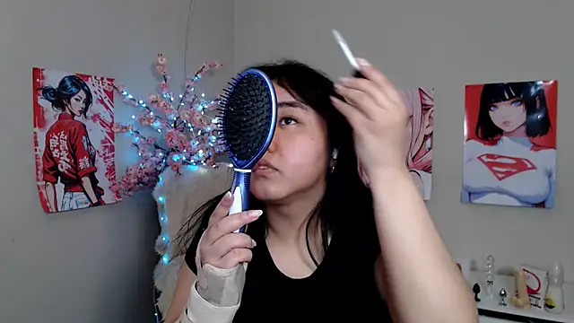 Snapshot of Moertomlly chatting on 2, 12, 2025 Moertomlly online show from 2, 12, 2025