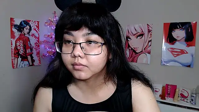 Snapshot of Moertomlly chatting on 3, 11, 2025 Moertomlly online show from 3, 11, 2025