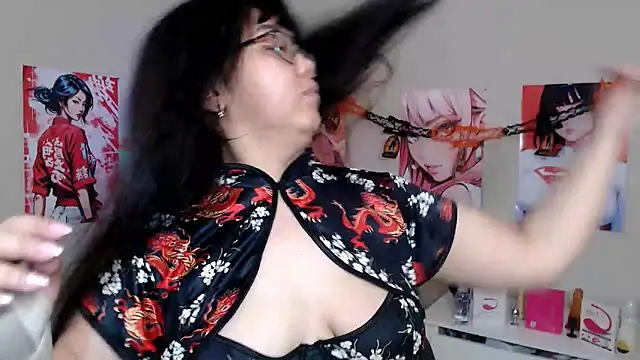 Snapshot of Moertomlly chatting on 30, 10, 2025 Moertomlly online show from 30, 10, 2025