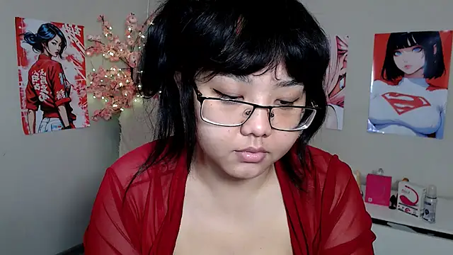 Snapshot of Moertomlly chatting on 7, 10, 2025 Moertomlly online show from 7, 10, 2025