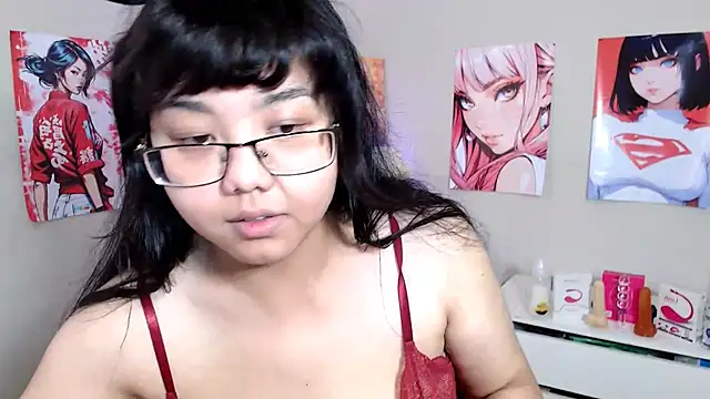 Snapshot of Moertomlly chatting on 9, 11, 2025 Moertomlly online show from 9, 11, 2025