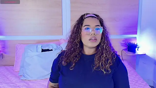  nickypurple  online show from 27, 9, 2025