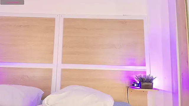  nickypurple  online show from 16, 10, 2025