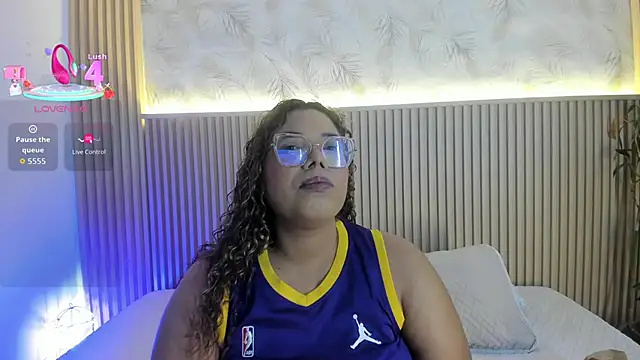  nickypurple  online show from 16, 1, 2026