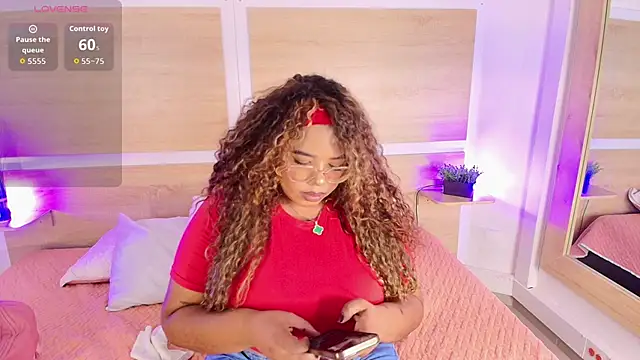  nickypurple  online show from 28, 9, 2025