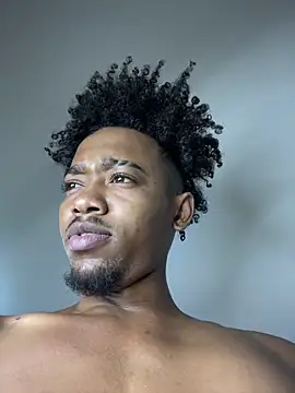 Snapshot of matatanlove chatting on 5, 10, 2025 matatanlove online show from 5, 10, 2025