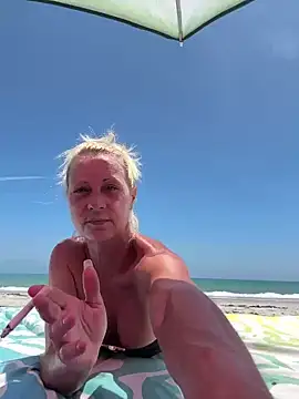 TiffaneyLove online show from 8, 5, 2026