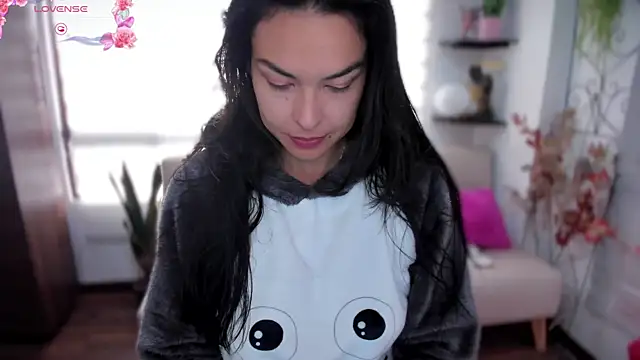 Lunlunera online show from 10, 10, 2025