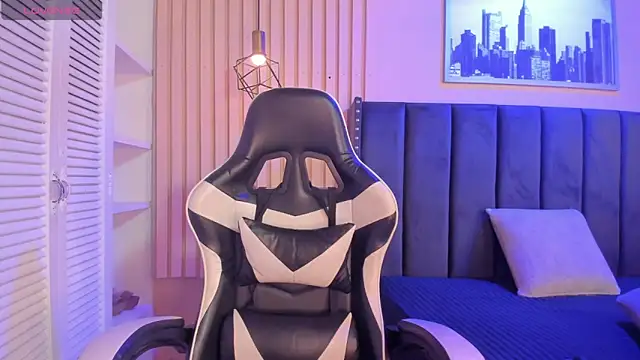 ashlye miller  online show from 18, 4, 2026