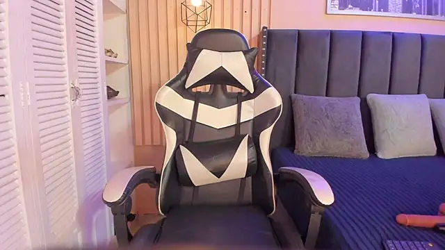 Snapshot of ashlye_miller_ chatting on 25, 11, 2025 ashlye miller online show from 25, 11, 2025